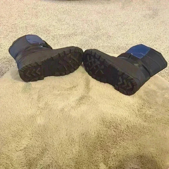 Skadoo, kids snow boot, size 4, black - Picture 5 of 6